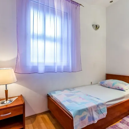 Filip Apartment *